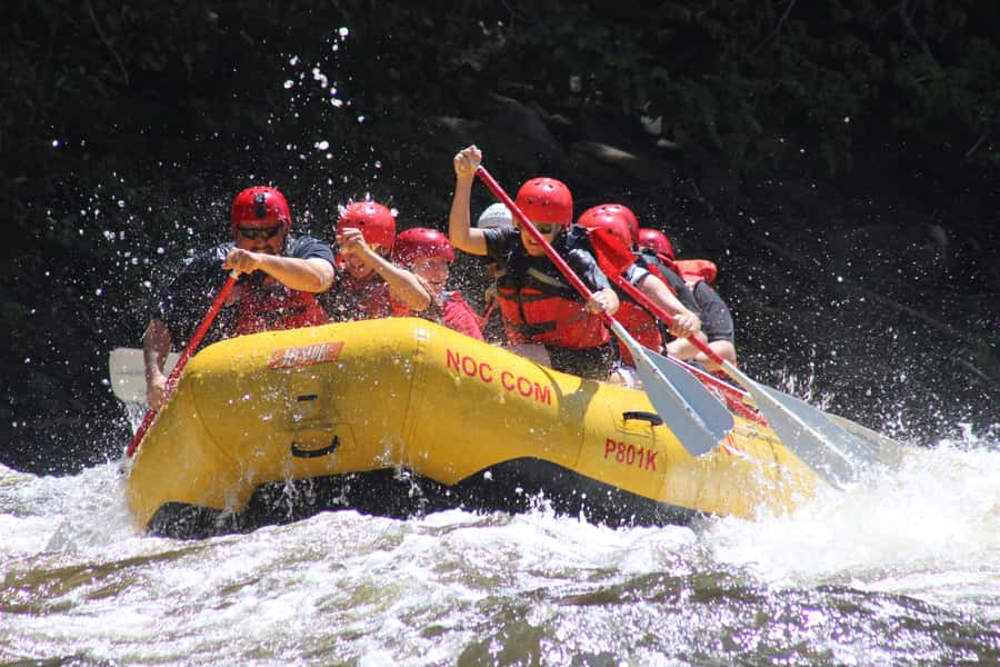 From Hartford: Upper Pigeon River White Water Rafting Tour - From safety talk to the first splash