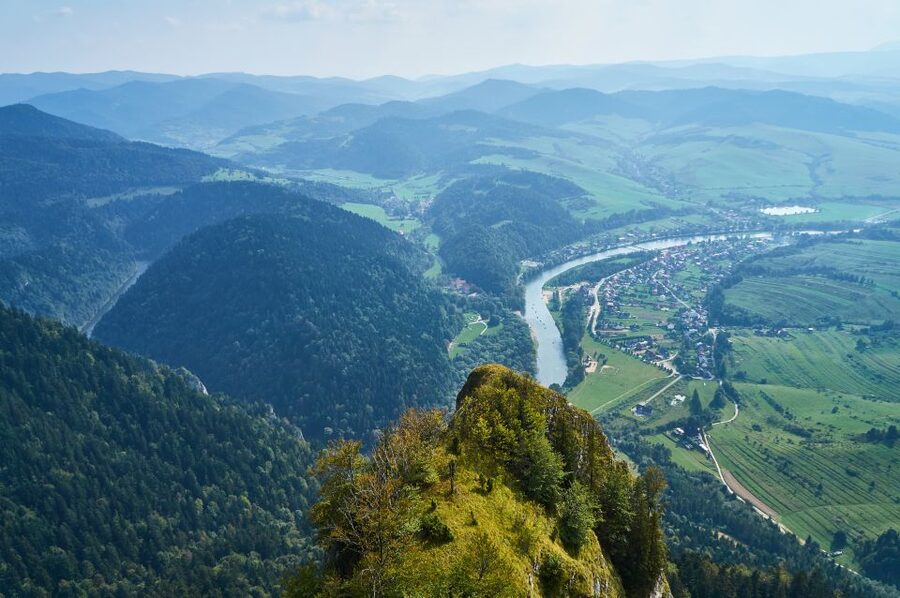 From Krakow: Dunajec River Rafting - The Dunajec River ride, 15 kilometers of easy scenery