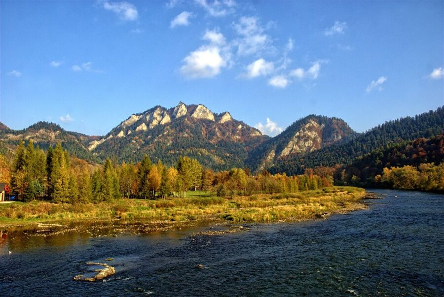 From Krakow: Dunajec River Rafting - The two-hour journey from Krakow