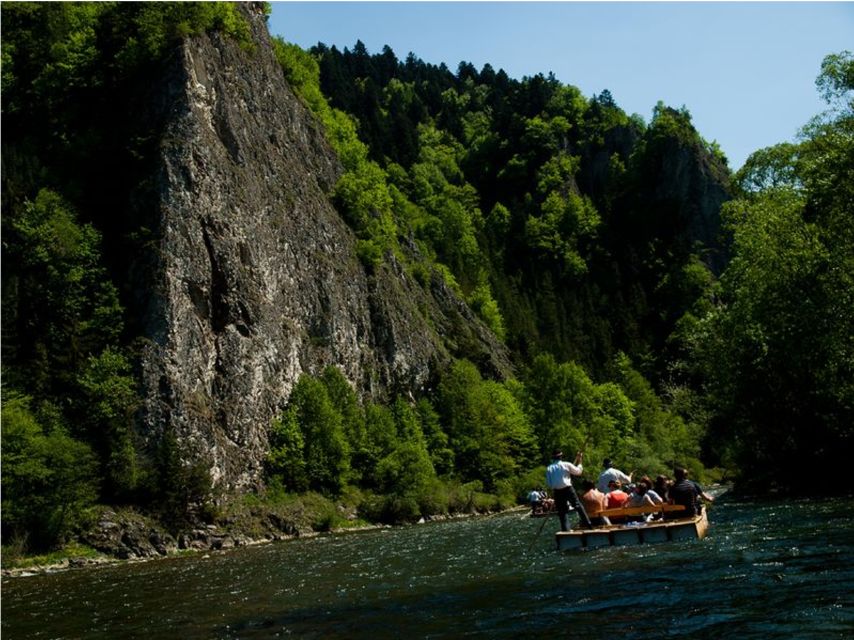 From Krakow: Zakopane and Dunajec River Rafting Tour - A quiet turn through the Pieniny Gorge