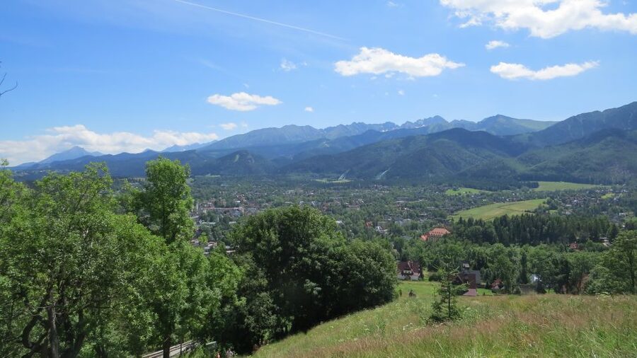 From Krakow: Zakopane and Dunajec River Rafting Tour - Seasonal details and family considerations