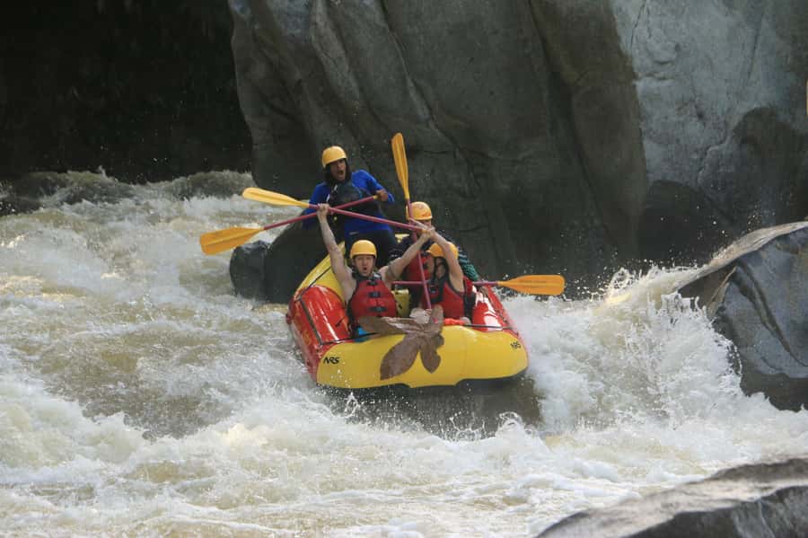 From Medellín: Paragliding and Rafting Combo Tour - Who should book this adventure?