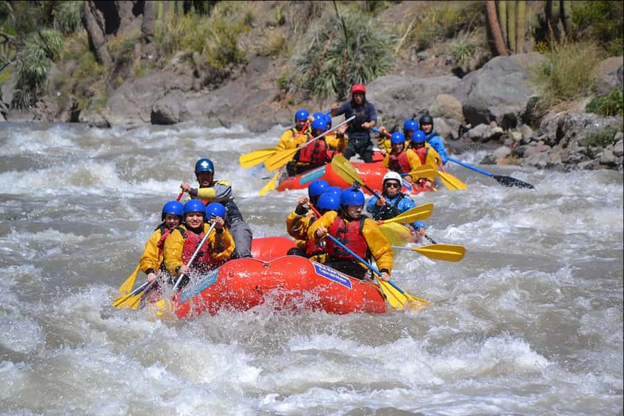 From Santiago: Rafting in the Maipo Canyon - Choosing the Santiago transport option