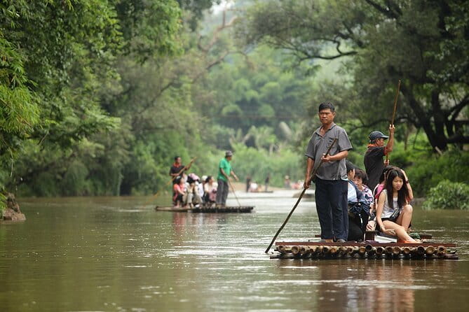 Full Day Elephant Bathing and Bamboo Rafting Tour in Chiang Mai - The return to Chiang Mai