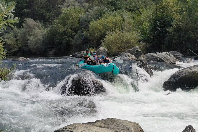 Full-Day Whitewater Rafting Trip on Middle Fork from Auburn (Class 3-4) - Riverside lunch and a needed pause