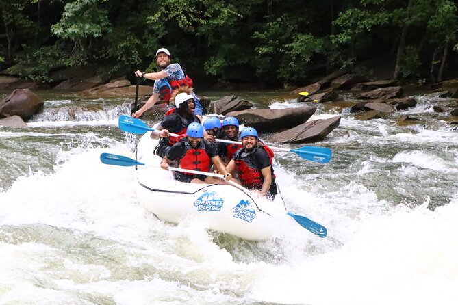Full Ocoee River Rafting Adventure With Catered Shore Lunch - The practical side of a five-hour adventure