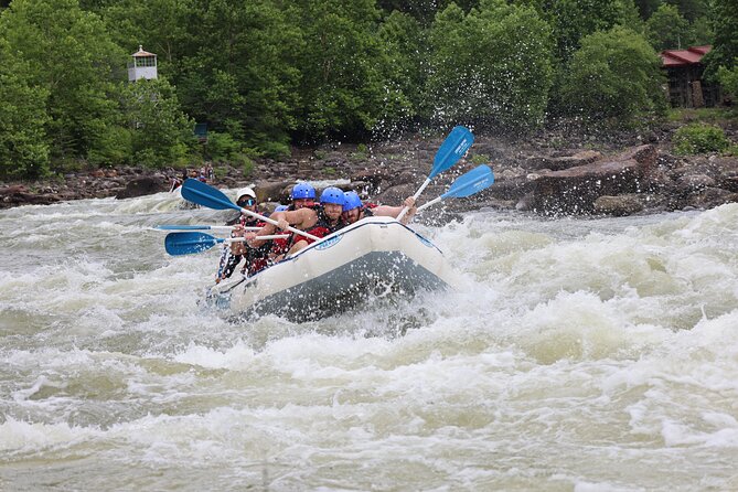 Full Ocoee River Rafting Adventure With Catered Shore Lunch - The upper section and its class III and IV rapids