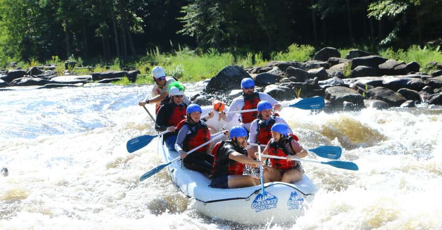 Full River Ocoee Whitewater Rafting Trip with Shore Lunch - Who will enjoy this Ocoee rafting trip