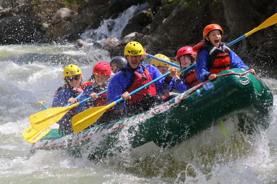 Gallatin Gateway: Rafting Trip on the Gallatin River (I-III) - Safety Before the First Rapid