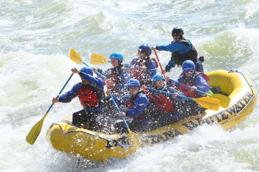 Gardiner: Half-Day Whitewater Raft Trip on the Yellowstone - Starting in Gardiner with the right gear