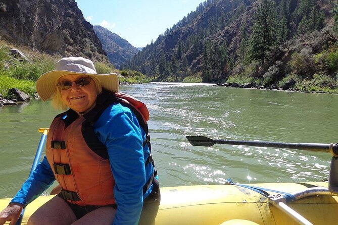 Gentle Whitewater Float on the Salmon River - How the group size changes the feel