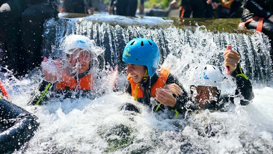 Gole Alcantara: Body Rafting, Scivoli e Tuffi nel Fiume - Waterfalls and the picturesque lagoon