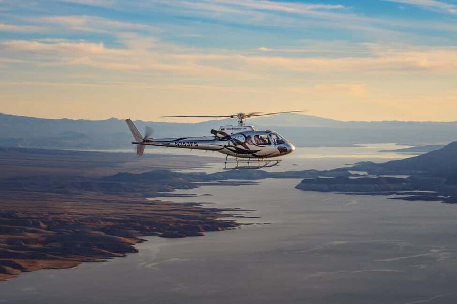 Grand Canyon Helicopter Flight & Hoover Dam River Float Raft - Flying down into the Grand Canyon