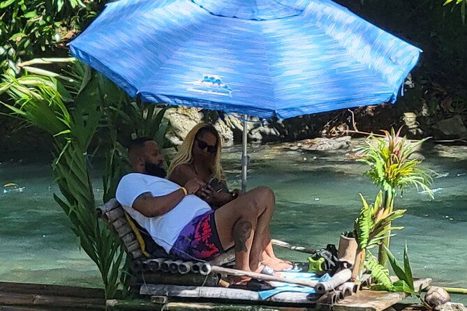 Great River Bamboo Rafting & hipstrip Tour - Montego Bay in 30 minutes