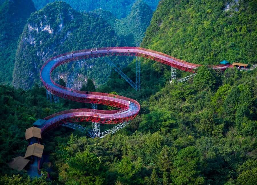 Guilin: Cave, Yulong Rafting, Glass-bottomed skywalk & Show - Key points to know before booking