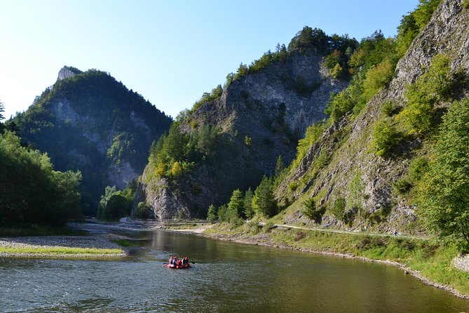 Half-Day Dunajec River Rafting tour from Krakow - Is $173.64 a fair price?