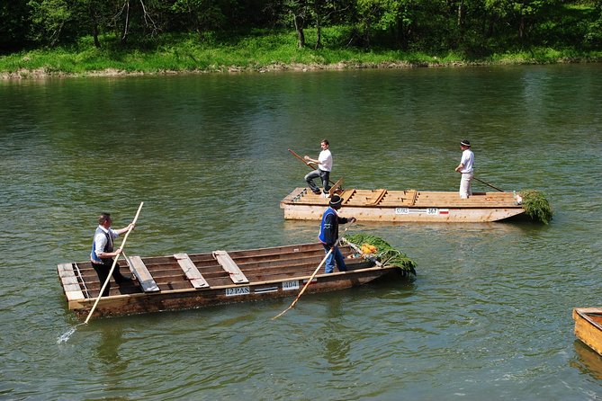 Half-Day Dunajec River Rafting tour from Krakow - Best time to go and what to pack
