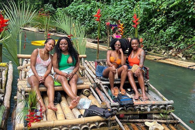 Half-Day Tour Rafting on the Great River with Limestone Foot Massage - What happens during the limestone foot massage