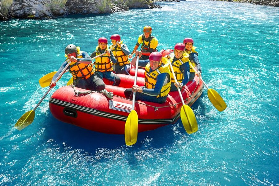 Hanmer Springs: Waiau Gorge Rafting Tour - Clear water, fish, and gorge scenery
