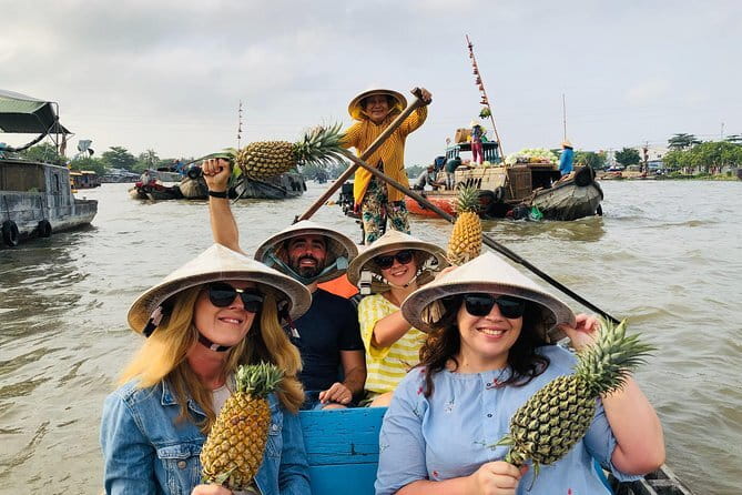 Hau River Floating Market and Con Son Islet Adventure - Pop rice and the flying snakehead fish performance