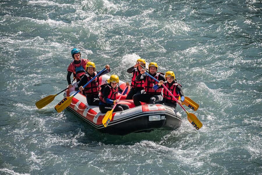 Haute-Savoie: introductory rafting trip and aperitif - About 70 minutes on eight kilometres of the Arve