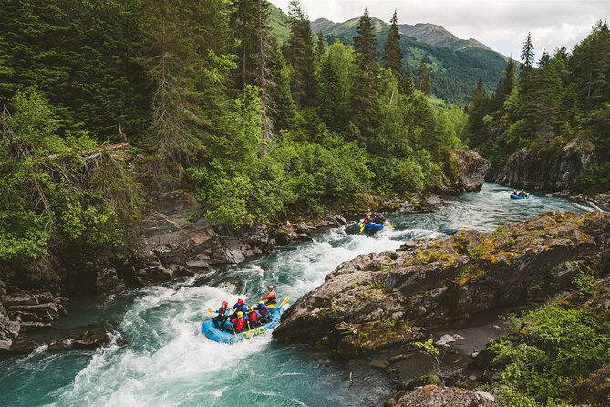 Hope, Alaska: Six Mile Creek 2 Canyon Whitewater Rafting - Guides who keep the ride controlled