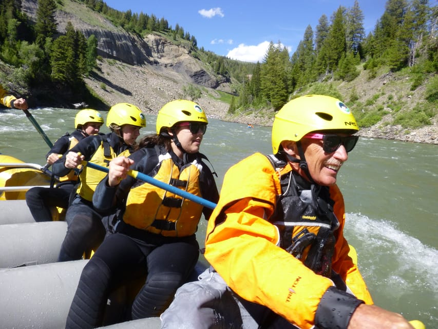 Jackson: 8-Mile Classic Boat Whitewater Rafting Trip - Guide quality can shape the whole outing