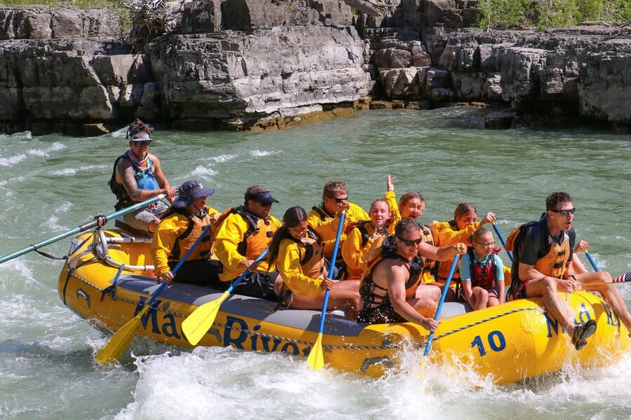 Jackson: 8-Mile Classic Boat Whitewater Rafting Trip - What to wear for a comfortable 210 minutes