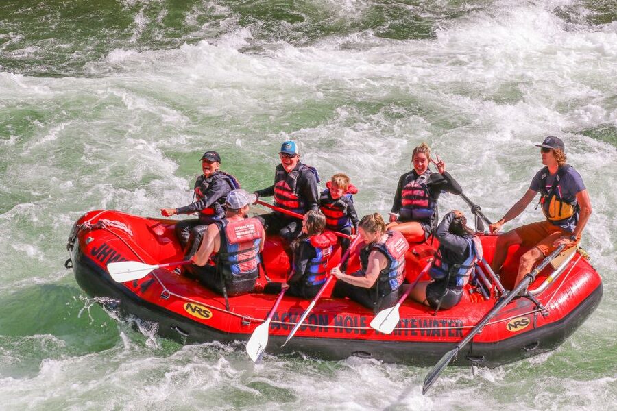 Jackson: Snake River Class 2-3 Whitewater Rafting Adventure - The 30-minute ride to West Table