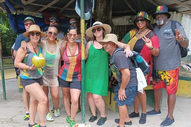Juicy Adventures Great River Rafting - Private format and group comfort
