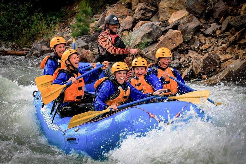 Kandy to Kithulgala White Water Rafting on the Kelani River - Lunch, a cold drink, and what the price really covers