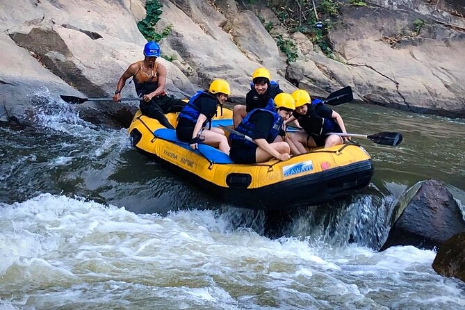 Khampan Rafting: White Water Rafting Guided Adventure in Chiang Mai - Lunch after the rapids