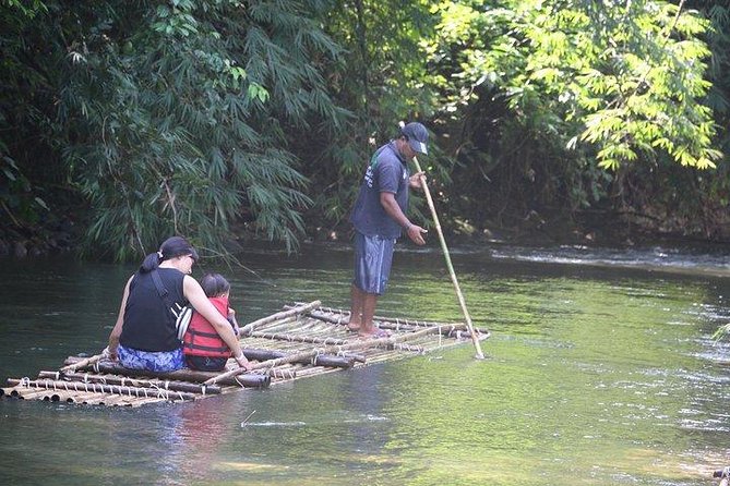 Khao Lak: Bamboo Rafting & Sea Turtle Conservation Center - Guide service and the small-group setup