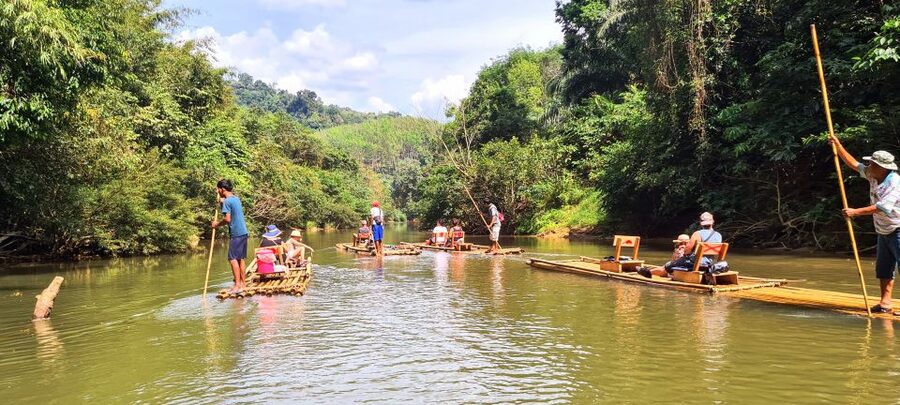 Khao Sok Jungle Day Trip - Jungle Trekking & Bamboo Rafting - Thai lunch beside the river