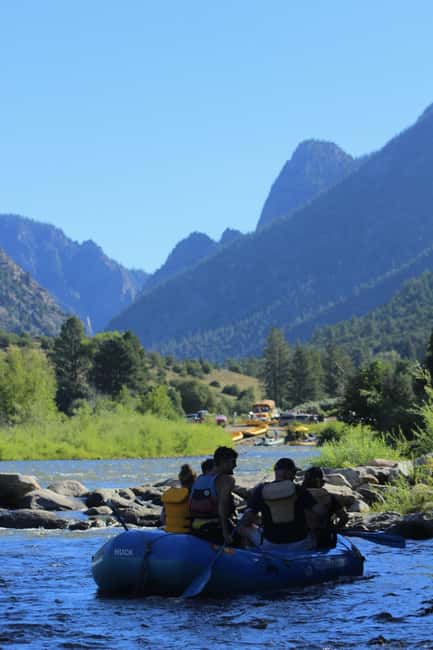 Kremmling: Colorado River Rafting With Hot Springs - Wildlife watching from the raft