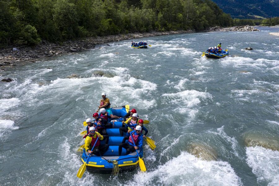 Laax, Flims, Ilanz: Vorderrhein Rafting (half day) - Guides who keep the mood light