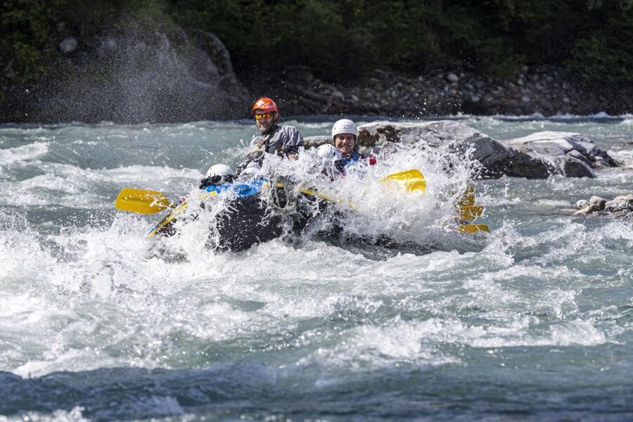 Laax, Flims, Ilanz: Vorderrhein Rafting (half day) - Meeting at Ilanz station