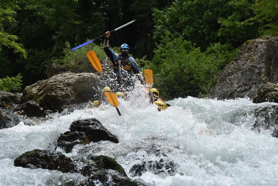 Lao River: 11 Km Classic Rafting medium descent - Who will enjoy this Lao River descent