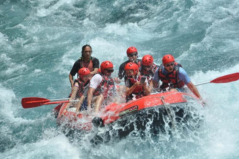 LC Rafting Tour for Families and Couples W/Lunch - Cold water, canyon views, and a useful break