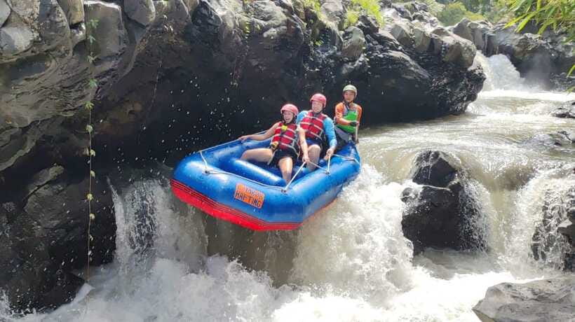 Lombok: Ride the Rapids for Unforgettable Rafting Adventure - What the perfect rating tells you, and what it does not