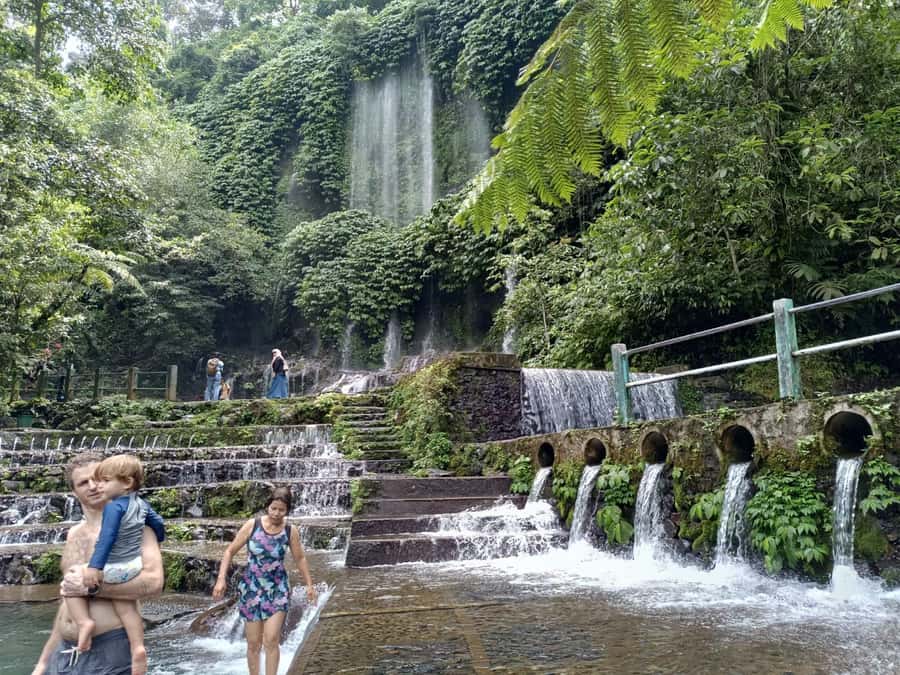 Lombok: Waterfall Benang Kelambu & River Rafting Trip - The walk between Benang Stokel and Benang Kelambu
