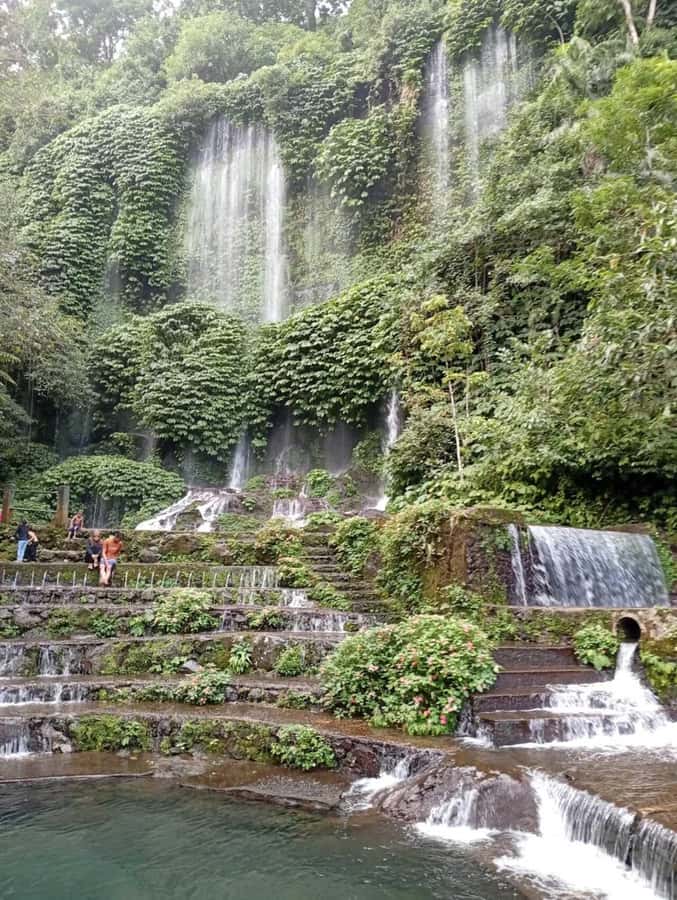 Lombok: White Water Rafting, Rice Terrace & Waterfall Tour - Who should book this tour?