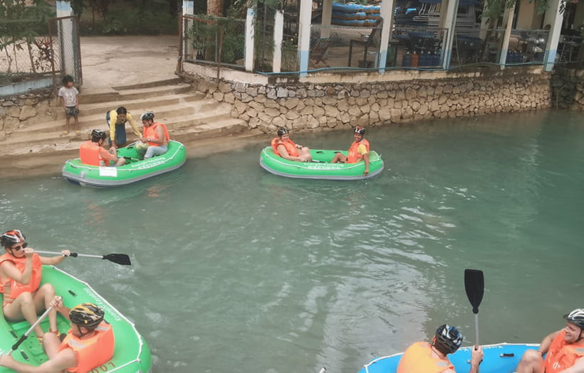 Luang Prabang: Kuang Si Waterfall Jungle Rafting - Paddling the 1 or 3-kilometer route
