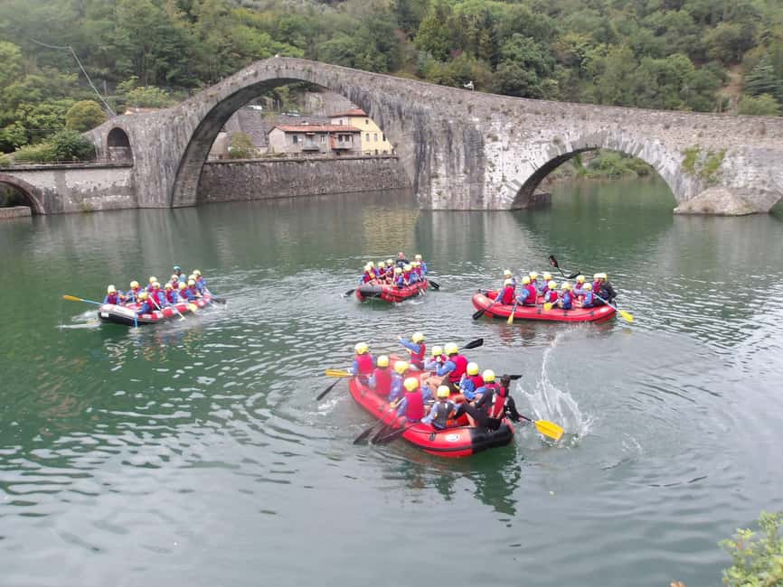 Lucca: Family-Friendly Rafting soft - The short van ride to the river