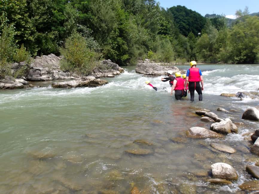 Lucca: Family-Friendly Rafting soft - The 40-minute safety briefing