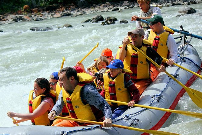 Mendenhall Glacier Float Trip - Crossing the lake with the glacier ahead