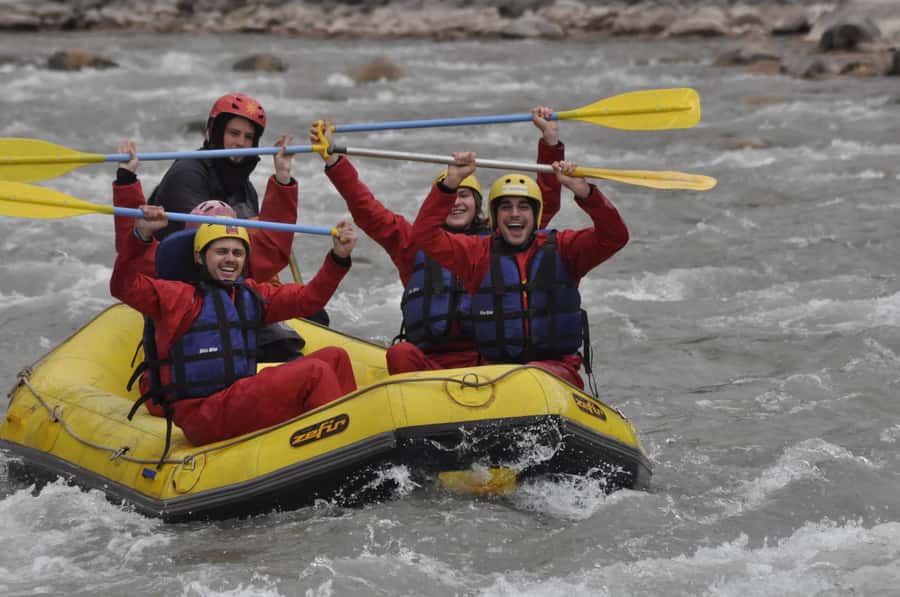 Mendoza: 12-KM River Rafting Tour in the Andes - The scenery is a strong part of the value