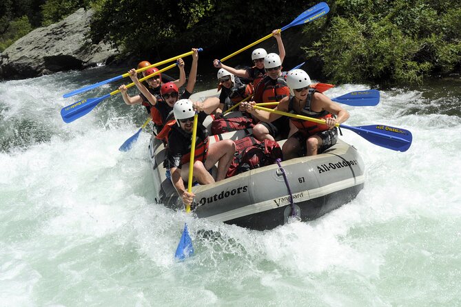 Middle Fork American River Whitewater Rafting Trip (Class 3-4) - Group size and the social side of rafting