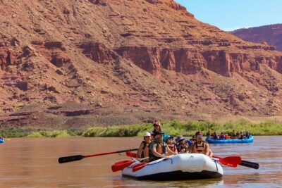 Moab Afternoon Half Day Rafting Trip – Colorado River