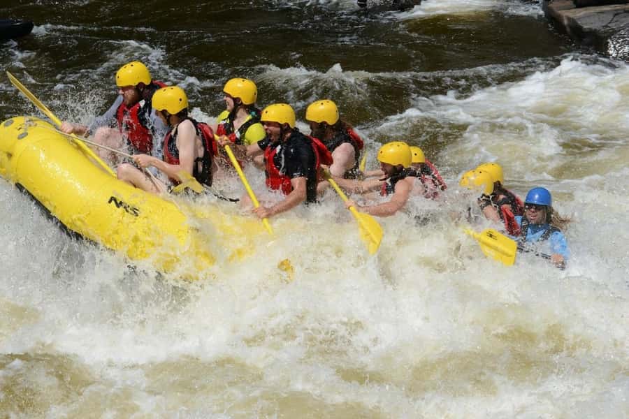 Mont-Tremblant: Half-Day White Water Rafting - Starting with safety instead of bravado
